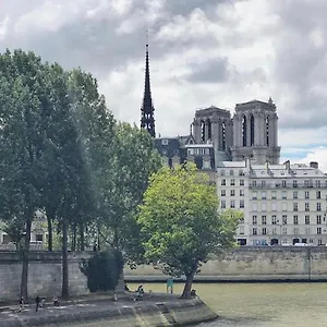 https://studio-ile-saint-louis.fr-paris.fr