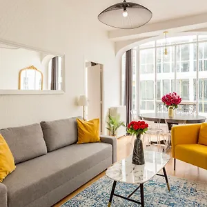 https://cozy-3-bedrooms-apartment-louvre-opera.fr-paris.fr