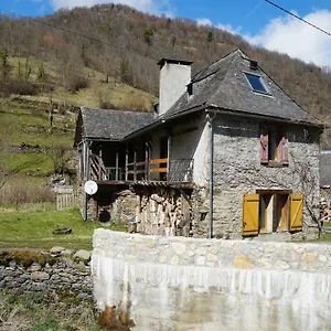 https://mountain-house-with-beautiful-views-and-real-fires.midi-pyreneeshotels.com